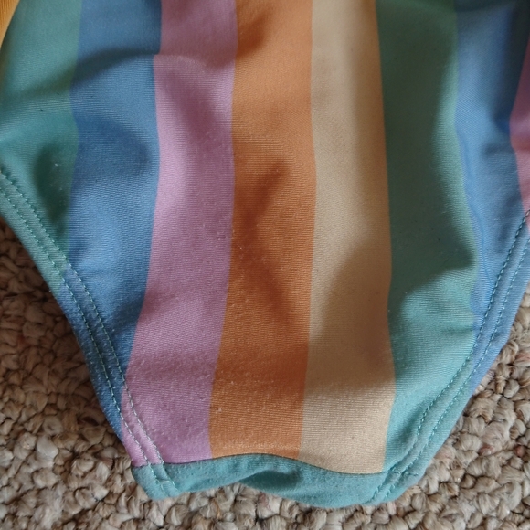 Bluey One Piece Swimsuit - Blue and Orange size 3T - Picture 12 of 13